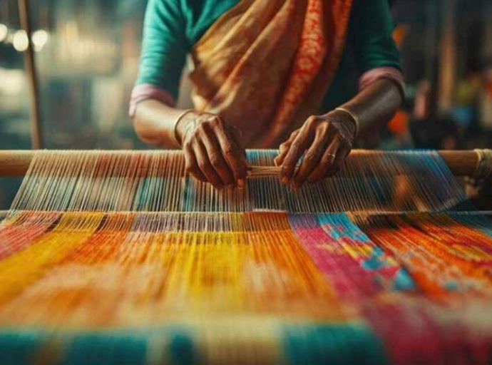 Handloom sector expands to establish structured commercial footprints